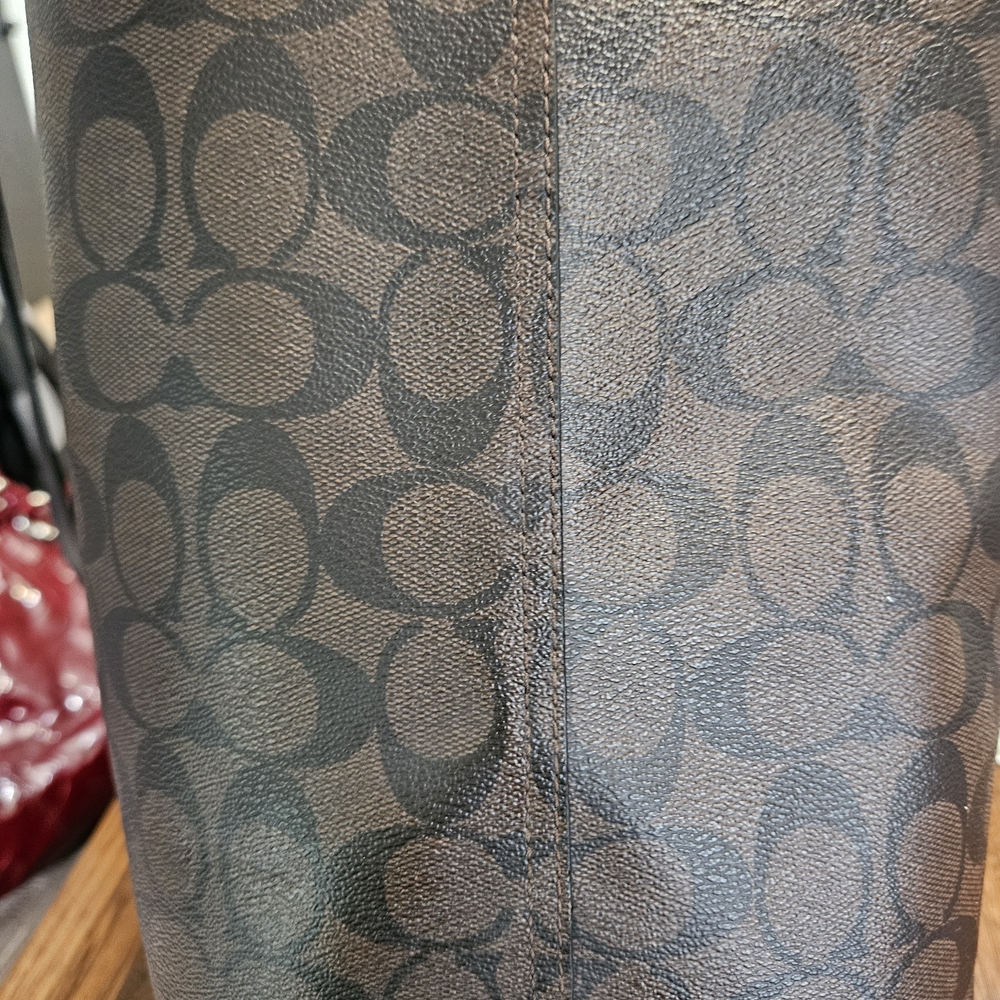 Coach Signature Canvas Tote Bag in Brown - Picture 13 of 16